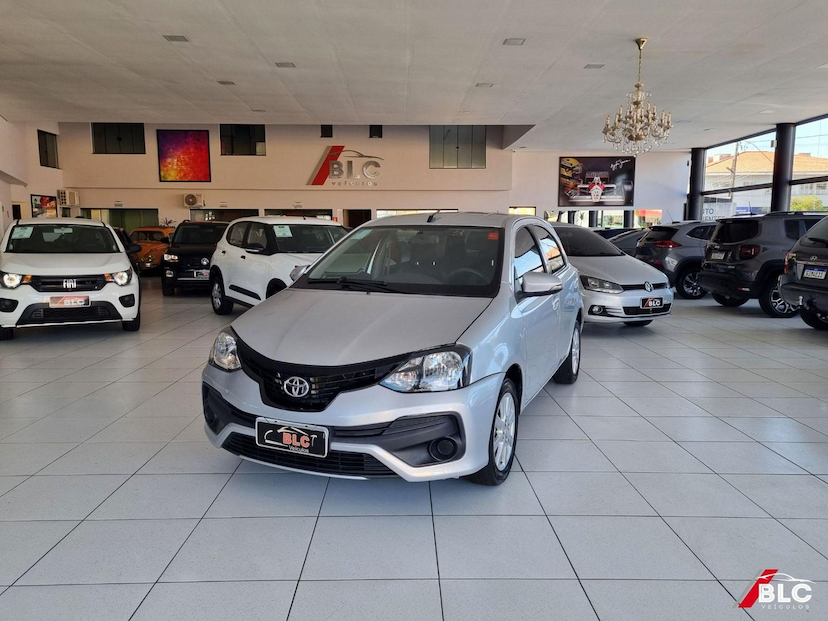 Foto do veículo TOYOTA ETIOS  HB XPLUS AT 2020 99.434 KM 70.900,00