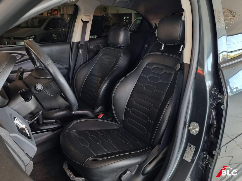Foto do veículo CHEVROLET ONIX  1.4AT LTZ 2019 108.731 KM 68.900,00