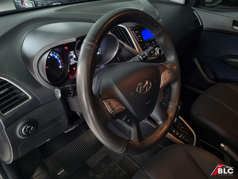 Foto do veículo HYUNDAI HB20X  1.6A STYLE 2014 154.071 KM 57.500,00