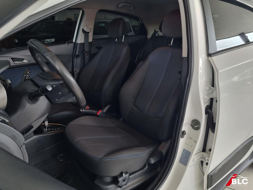 Foto do veículo HYUNDAI HB20X  1.6A STYLE 2014 154.071 KM 57.500,00