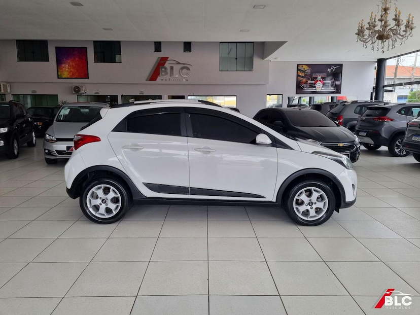 Foto do veículo HYUNDAI HB20X  1.6A STYLE 2014 154.071 KM 57.500,00