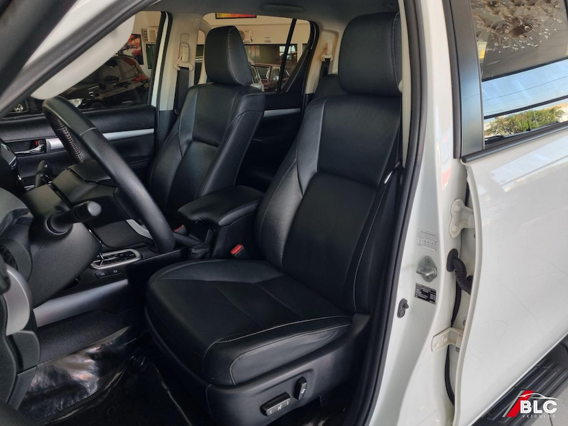 Foto do veículo TOYOTA HILUX  2.8 SRV 4X4 CD 16V DIESEL 4P AUT 2020 119.085 KM 188.900,00