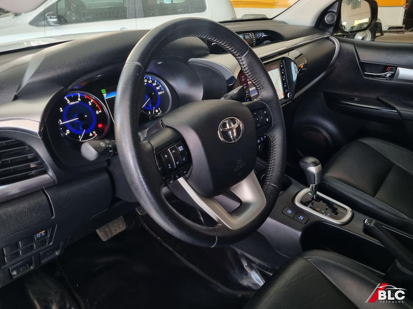 Foto do veículo TOYOTA HILUX  2.8 SRV 4X4 CD 16V DIESEL 4P AUT 2020 119.085 KM 188.900,00