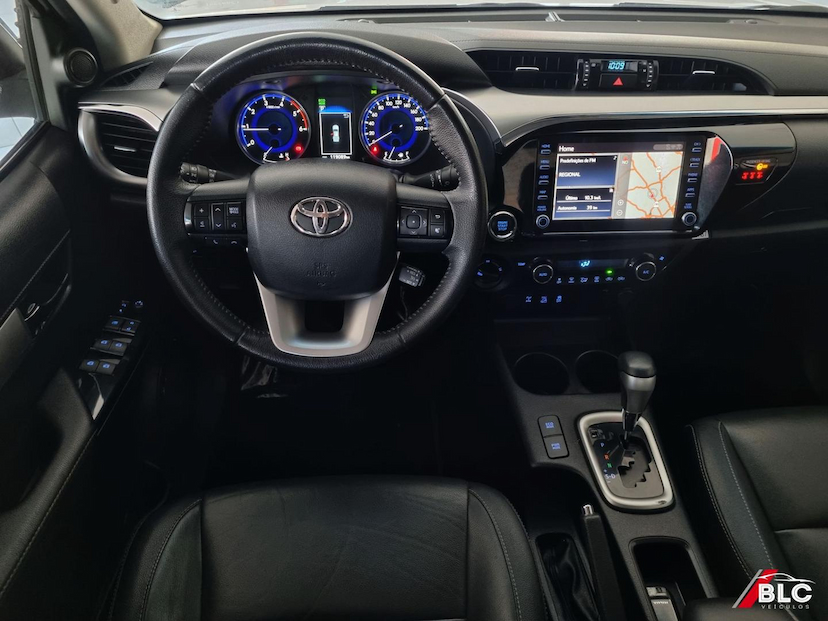 Foto do veículo TOYOTA HILUX  2.8 SRV 4X4 CD 16V DIESEL 4P AUT 2020 119.085 KM 188.900,00