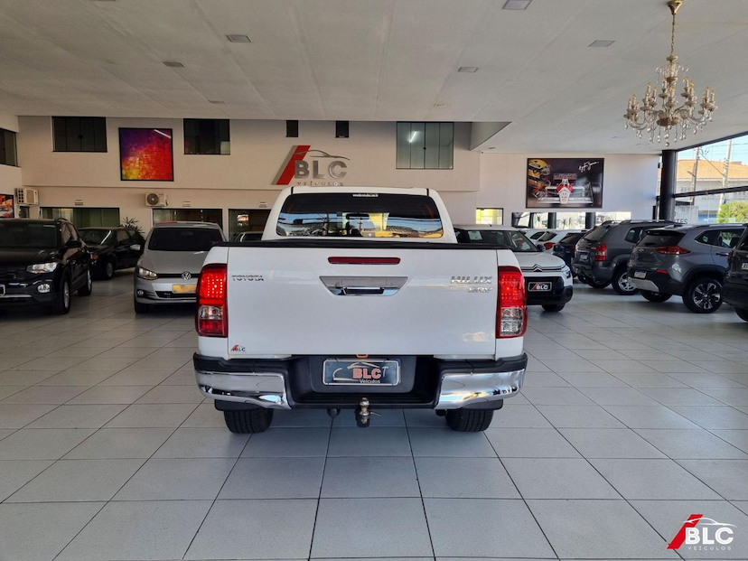 Foto do veículo TOYOTA HILUX  2.8 SRV 4X4 CD 16V DIESEL 4P AUT 2020 119.085 KM 188.900,00