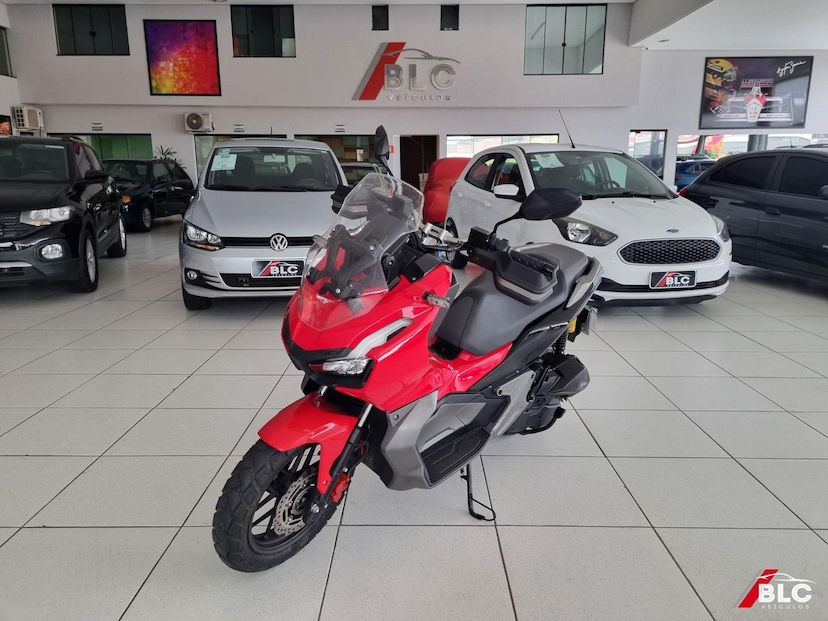 Foto do veículo HONDA ADV 150  150 2022 8.272 KM 21.900,00