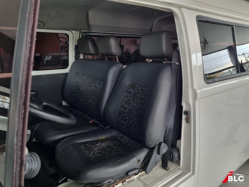 Foto do veículo VOLKSWAGEN KOMBI  1.4 2007 270.560 KM 35.900,00