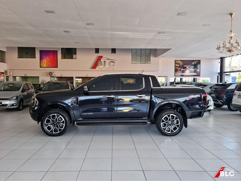 Foto do veículo FORD RANGER  LTDPCD3D4A 2024 70.984 KM 276.900,00