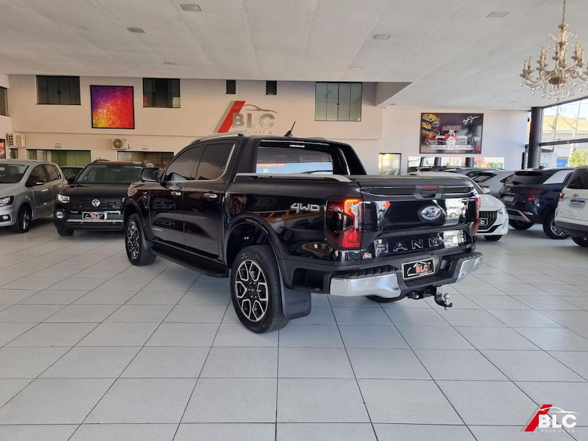 Foto do veículo FORD RANGER  LTDPCD3D4A 2024 70.984 KM 276.900,00