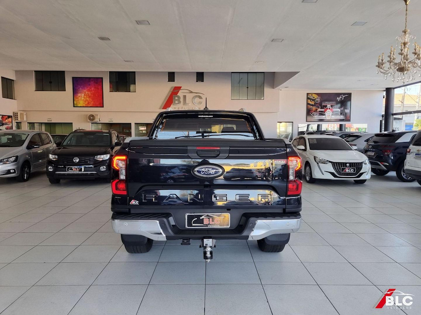 Foto do veículo FORD RANGER  LTDPCD3D4A 2024 70.984 KM 276.900,00