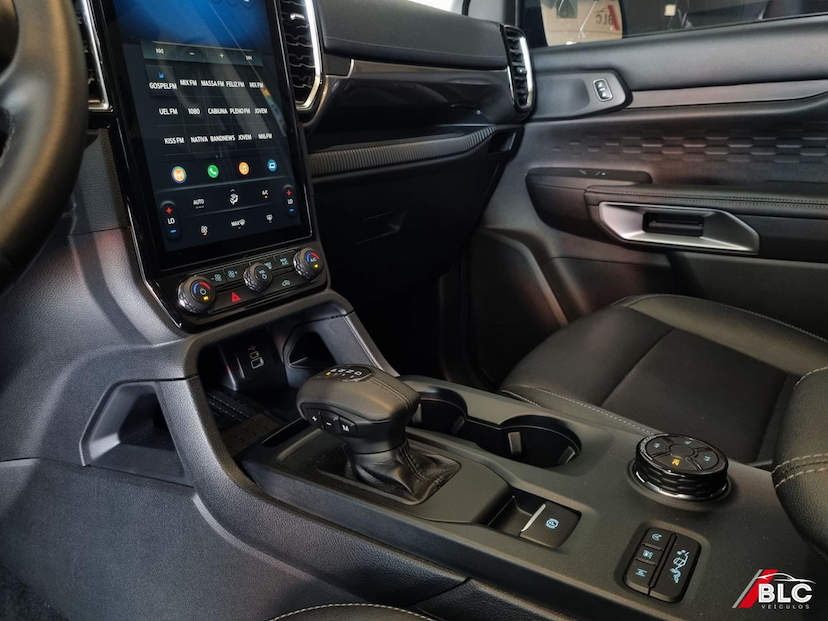 Foto do veículo FORD RANGER  LTDPCD3D4A 2024 70.984 KM 276.900,00