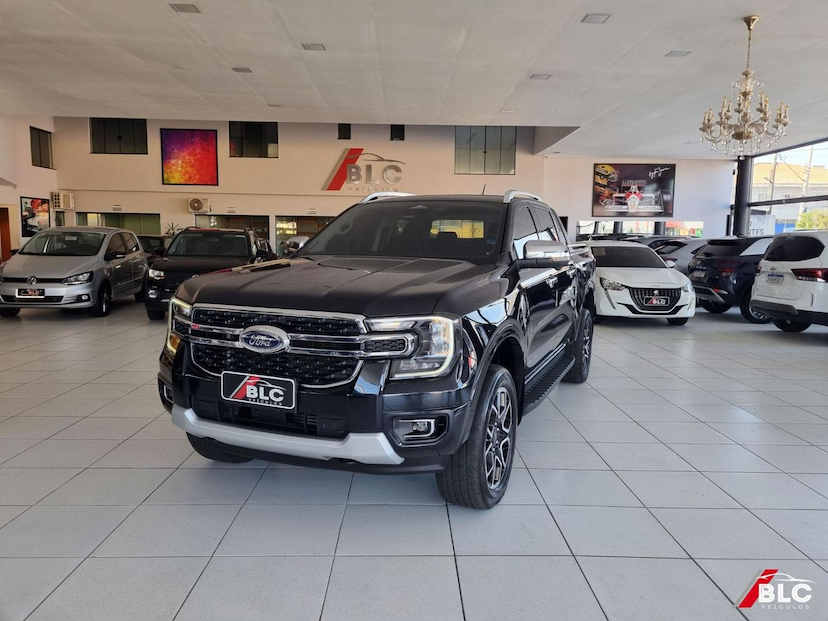 Foto do veículo FORD RANGER  LTDPCD3D4A 2024 70.984 KM 276.900,00