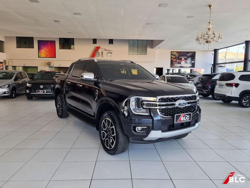 Foto do veículo FORD RANGER  LTDPCD3D4A 2024 70.984 KM 276.900,00