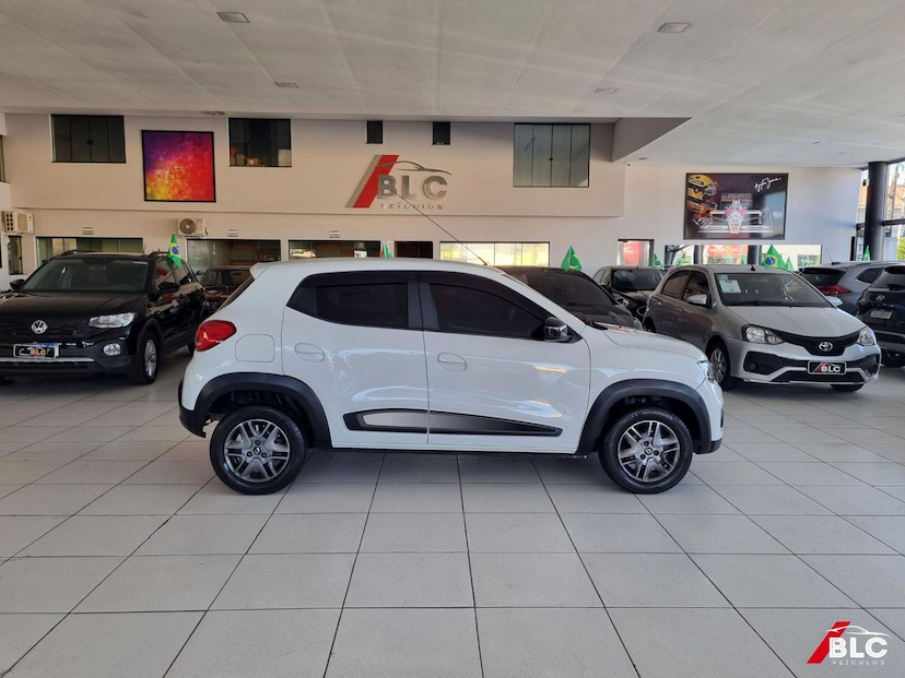 Foto do veículo RENAULT KWID  INTENS 10MT 2021 53.556 KM 45.900,00