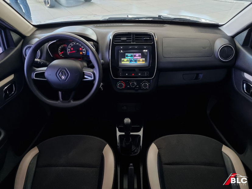 Foto do veículo RENAULT KWID  INTENS 10MT 2021 53.556 KM 45.900,00