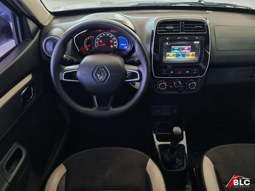 Foto do veículo RENAULT KWID  INTENS 10MT 2021 53.556 KM 45.900,00