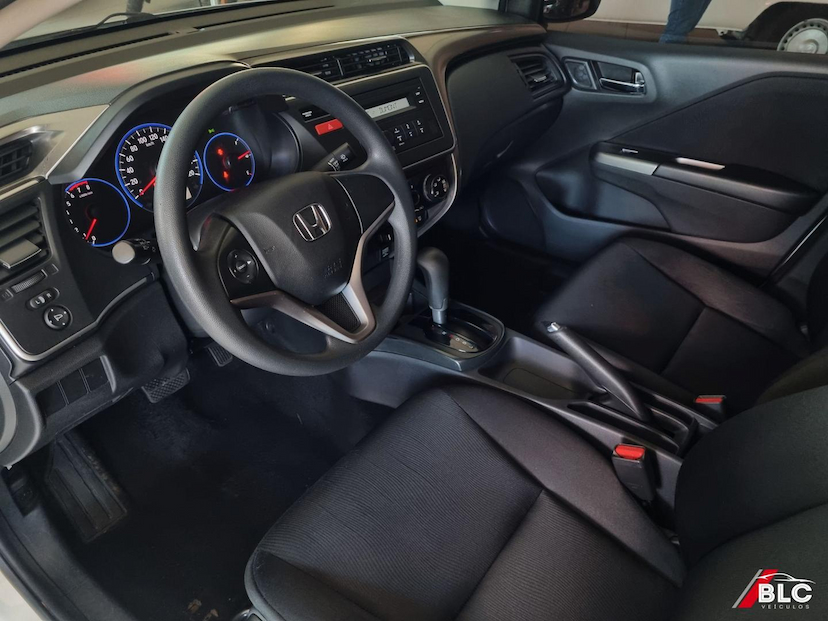 Foto do veículo HONDA CITY  LX CVT 2016 91.698 KM 71.900,00