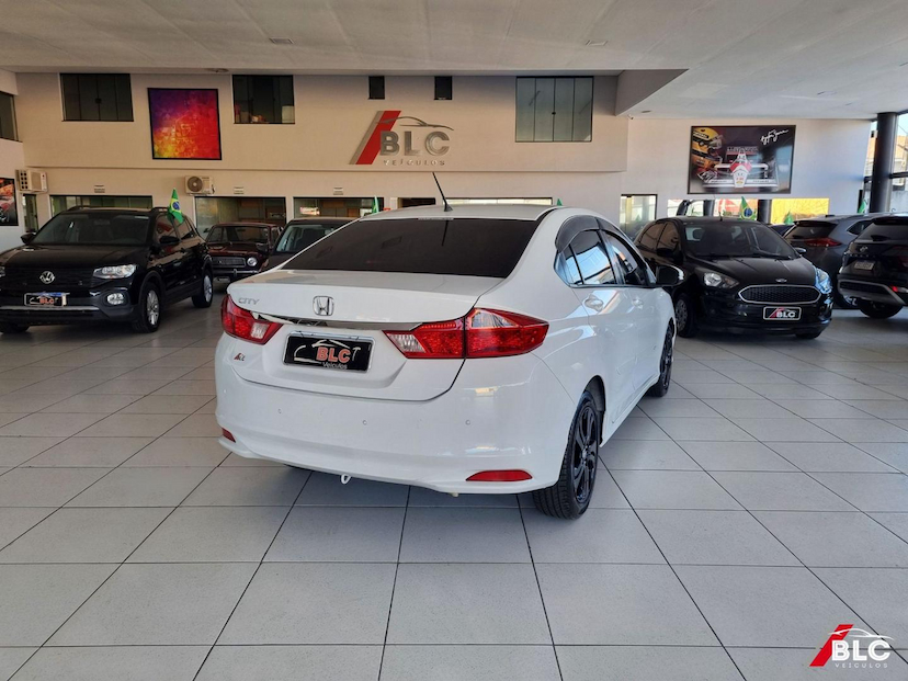 Foto do veículo HONDA CITY  LX CVT 2016 91.698 KM 71.900,00