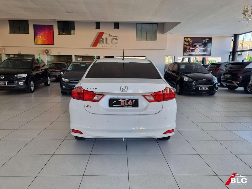 Foto do veículo HONDA CITY  LX CVT 2016 91.698 KM 71.900,00