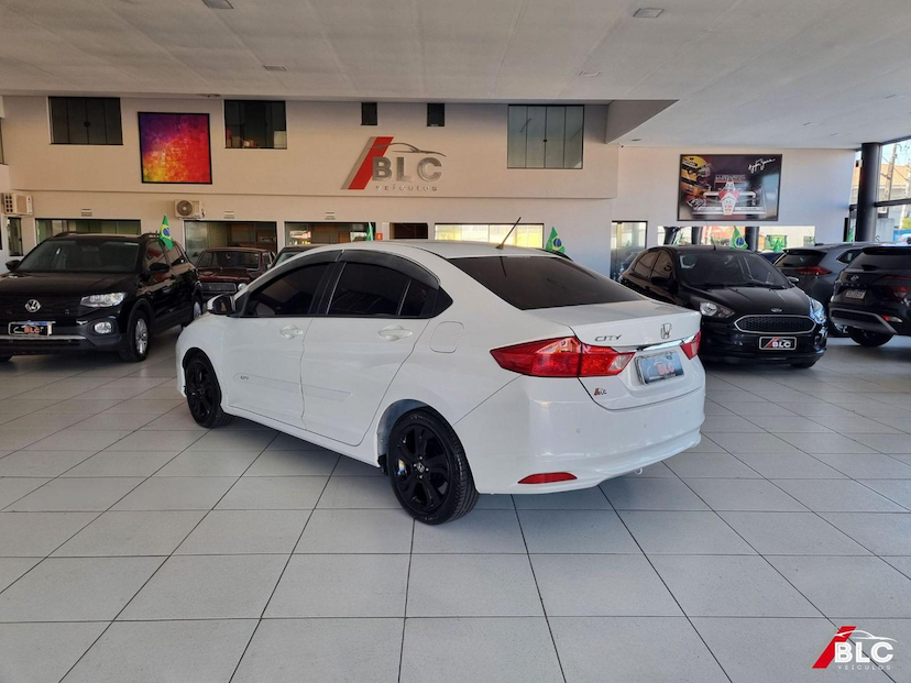 Foto do veículo HONDA CITY  LX CVT 2016 91.698 KM 71.900,00