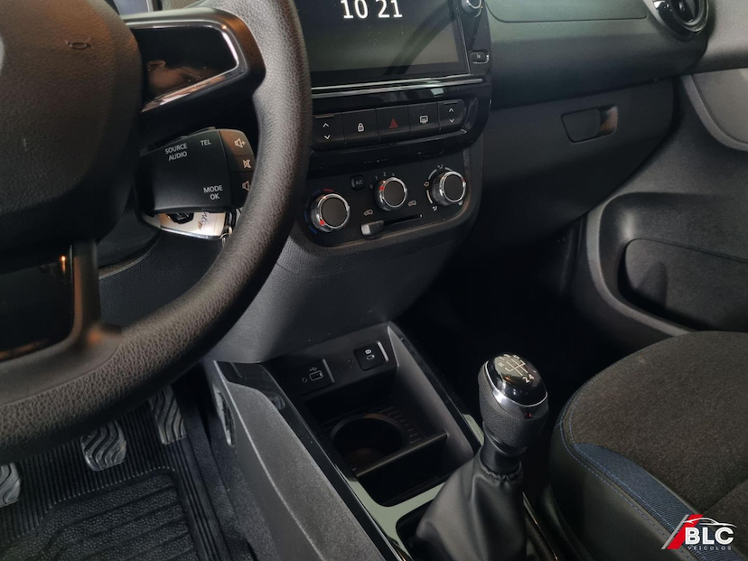 Foto do veículo RENAULT KWID  INTENS 2 2026 27.000 KM 67.900,00