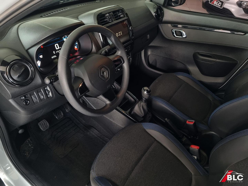 Foto do veículo RENAULT KWID  INTENS 2 2026 27.000 KM 67.900,00