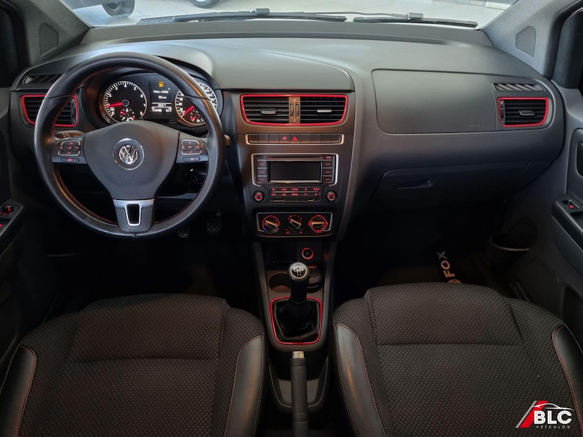 Foto do veículo VOLKSWAGEN FOX  ROCK IN RIO 2014 119.786 KM 46.900,00