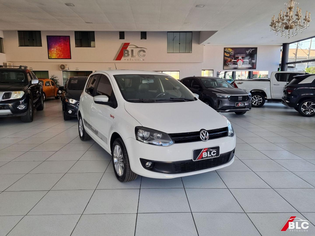 Foto do veículo VOLKSWAGEN FOX  ROCK IN RIO 2013/2014 119.786 KM R$ 46.900,00