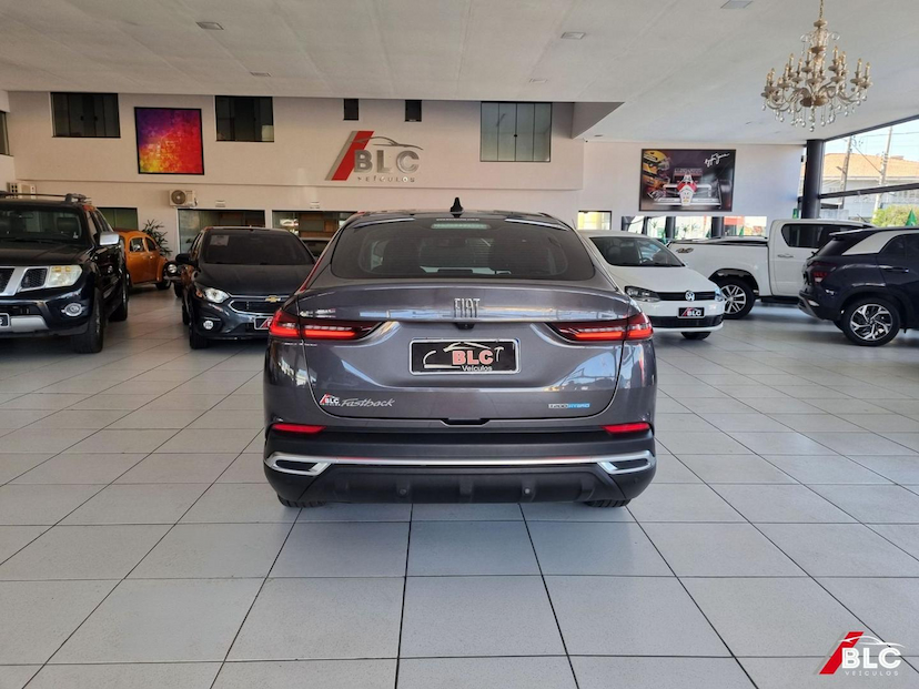 Foto do veículo FIAT FASTBACK  AUDACE HYB 2025 14.349 KM 116.900,00