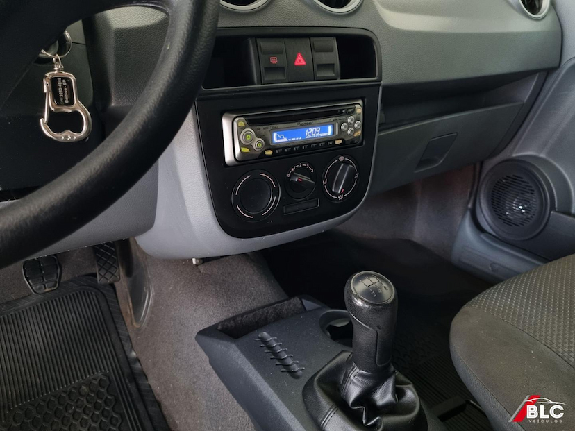 Foto do veículo VOLKSWAGEN GOL  1.0 GIV 2014 41.320 KM 32.900,00