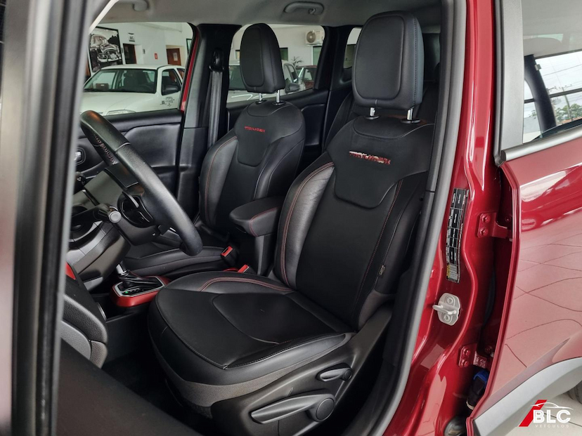 Foto do veículo JEEP RENEGADE  THAWK AT D 2021 99.680 KM 99.900,00