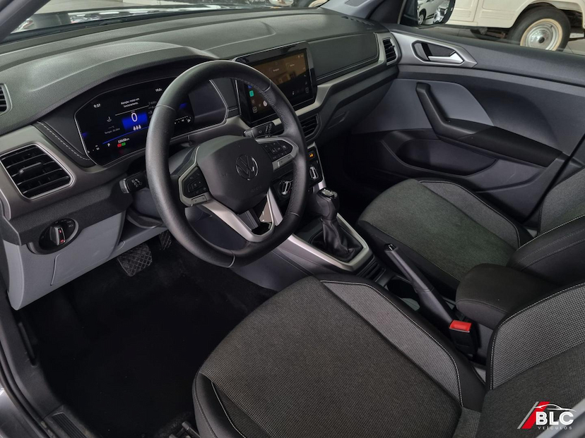 Foto do veículo VOLKSWAGEN T-CROSS T CROSS TSI 2026 33.458 KM 128.900,00
