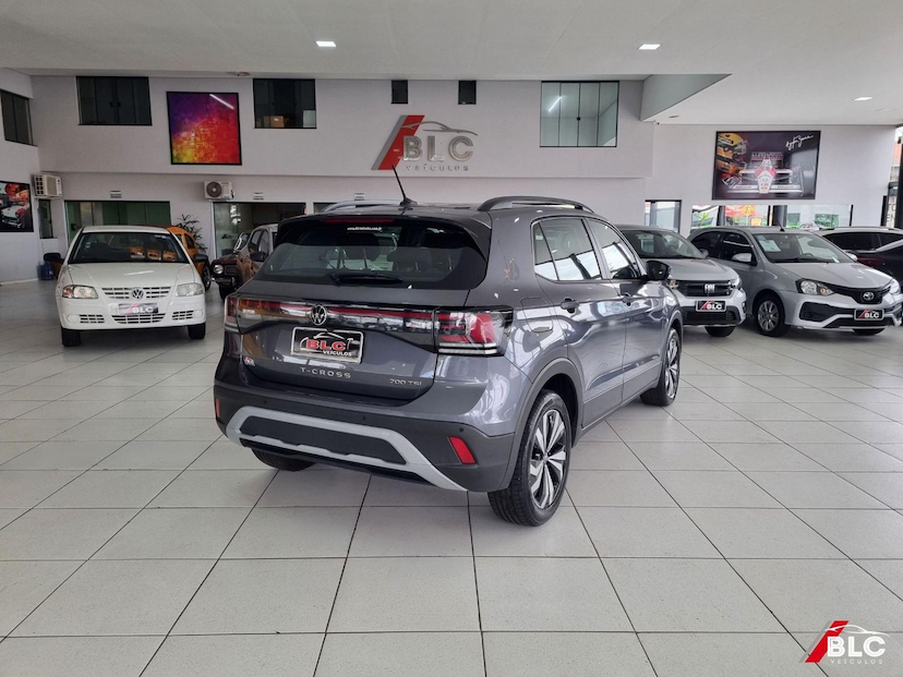 Foto do veículo VOLKSWAGEN T-CROSS T CROSS TSI 2026 33.458 KM 128.900,00