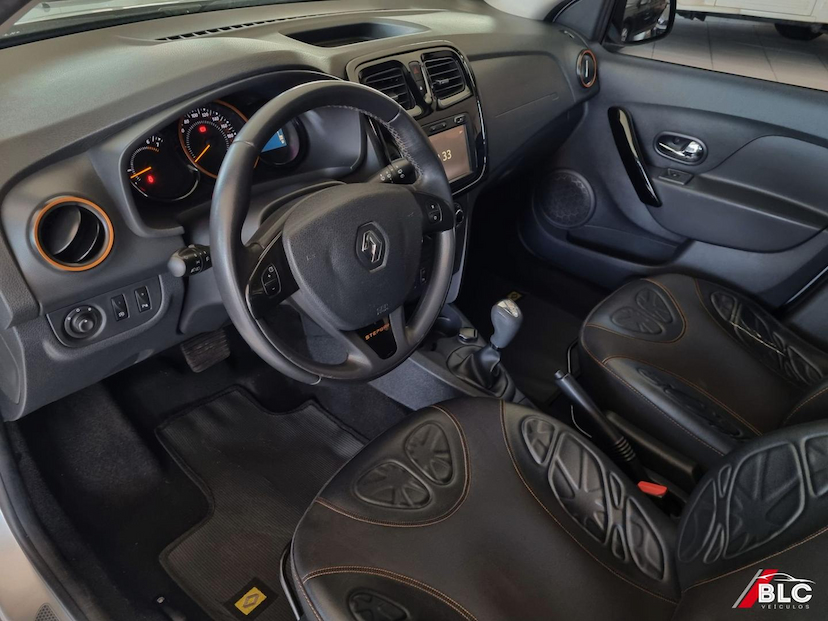 Foto do veículo RENAULT SANDERO  ST16RSCE 2019 164.899 KM 52.900,00