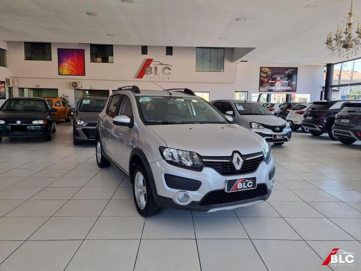 Foto do veículo RENAULT SANDERO  ST16RSCE 2018/2019 164.899 KM R$ 52.900,00