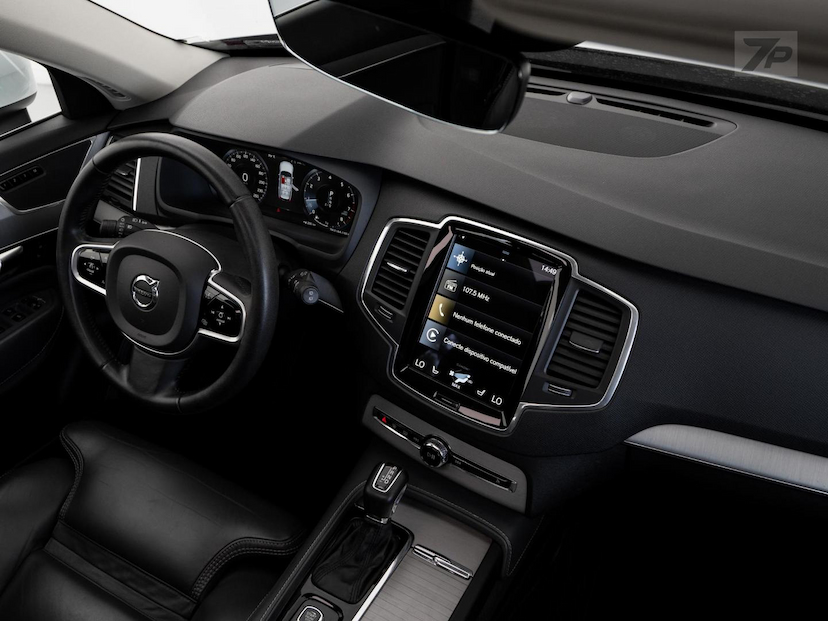 Foto do veículo VOLVO XC90 XC-90 T-6 INSCRIPTION 2.0 320 CV 2020 63.465 KM 244.500,00