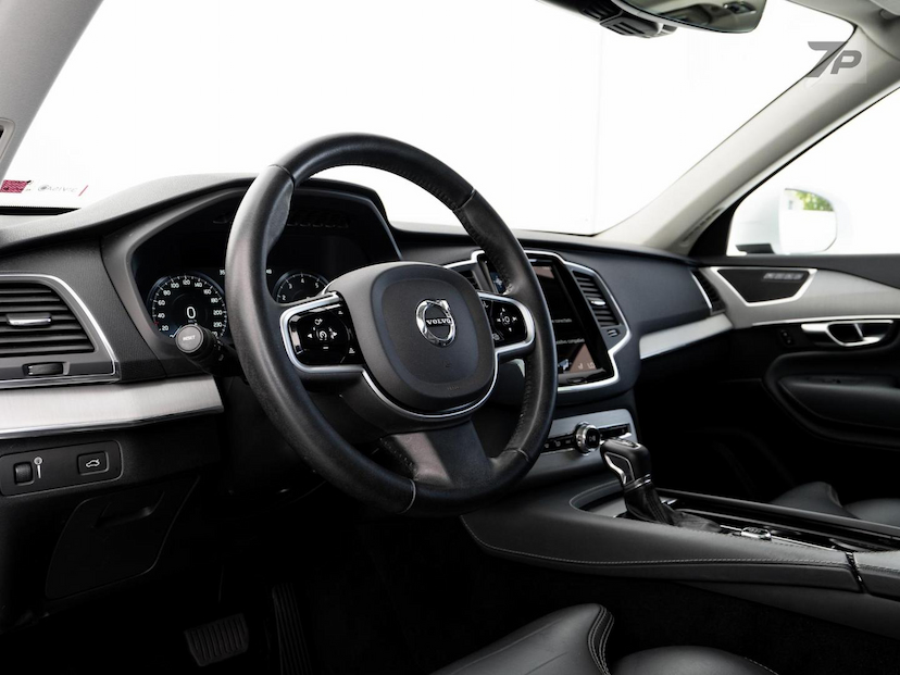 Foto do veículo VOLVO XC90 XC-90 T-6 INSCRIPTION 2.0 320 CV 2020 63.465 KM 244.500,00