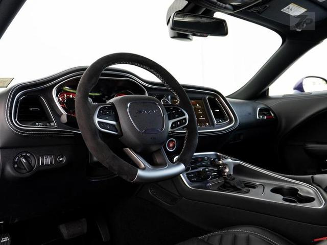 Foto do veículo DODGE CHALLENGER  SRT HELLCAT JAILBREAK 2023 61 KM 1.250.000,00