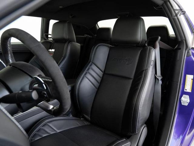 Foto do veículo DODGE CHALLENGER  SRT HELLCAT JAILBREAK 2023 61 KM 1.250.000,00