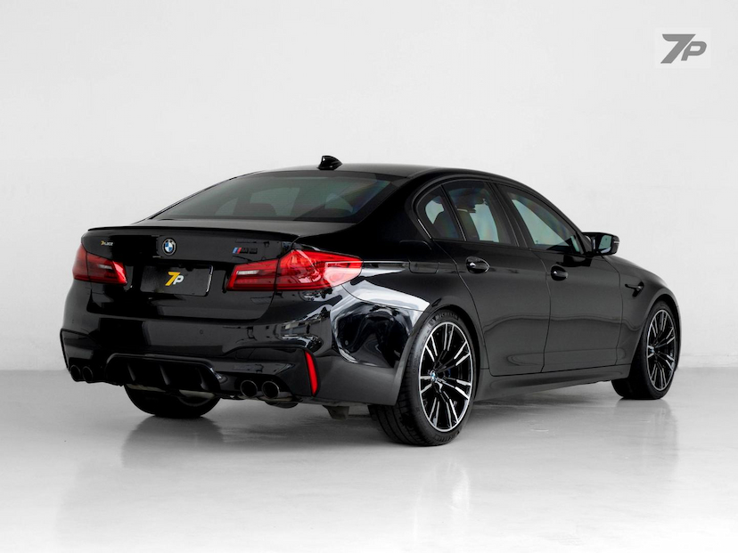 Foto do veículo BMW M5  4.4 V8 TWIN POWER M XDRIVE STEPTRONIC 2020 17.144 KM 575.000,00