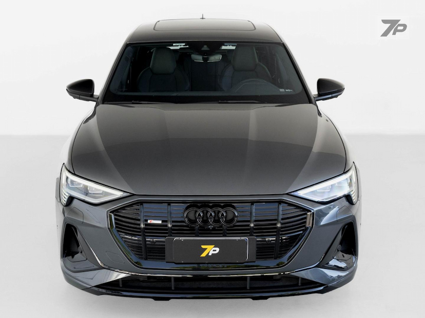 Foto do veículo AUDI E-TRON  PERFORMACE AUT 2023 16.855 KM 419.800,00