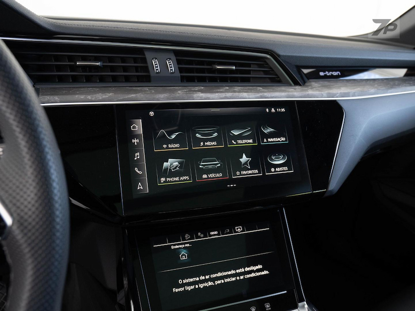Foto do veículo AUDI E-TRON  PERFORMACE AUT 2023 16.855 KM 419.800,00