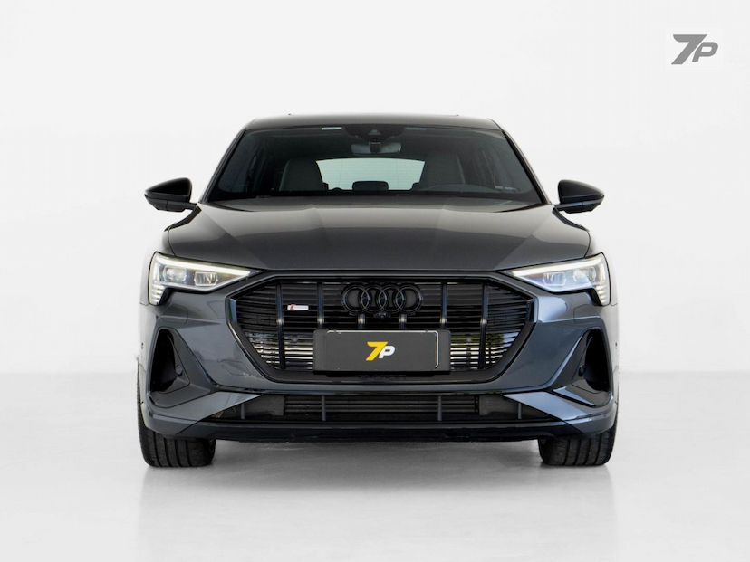 Foto do veículo AUDI E-TRON  PERFORMACE AUT 2023 16.855 KM 419.800,00