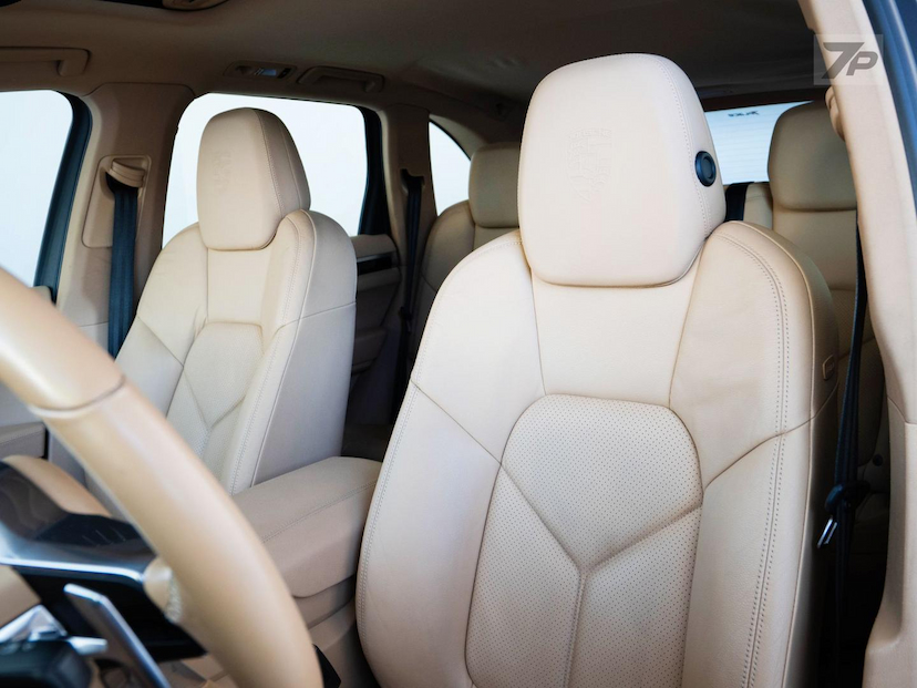 Foto do veículo PORSCHE CAYENNE  V6 2016 120.628 KM 209.000,00