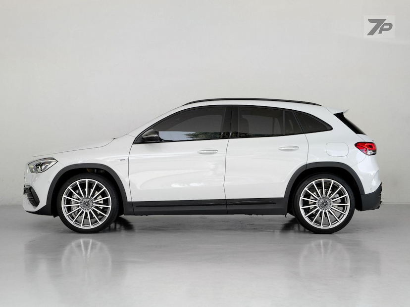 Foto do veículo MERCEDES-BENZ GLA 35 AMG  4MATIC 2.0 TURBO AUT 2023 6.785 KM 389.000,00