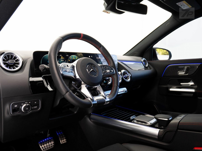 Foto do veículo MERCEDES-BENZ GLA 35 AMG  4MATIC 2.0 TURBO AUT 2023 6.785 KM 389.000,00