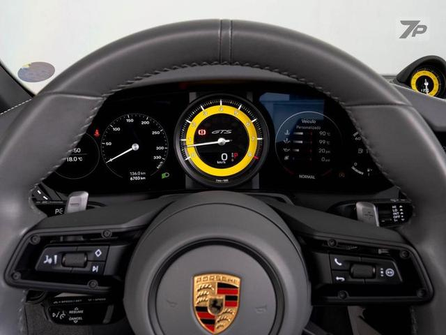 Foto do veículo PORSCHE 911  CARRERA GTS CABRIOLET 2023 7.242 KM 1.190.000,00