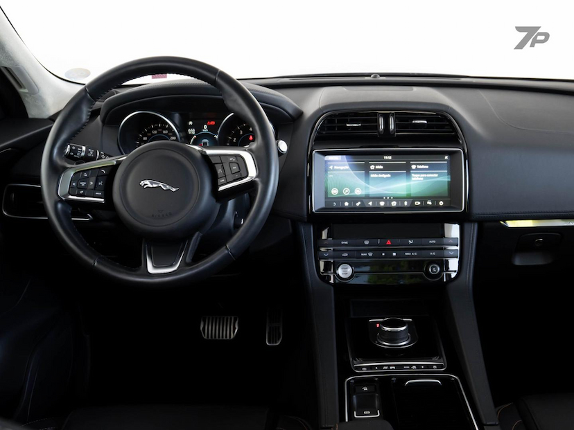 Foto do veículo JAGUAR F-PACE FPACE 250CV G PRESTIGE 2019 60.058 KM 218.500,00