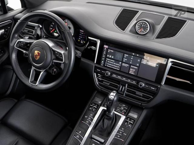 Foto do veículo PORSCHE MACAN  S 2020 29.614 KM 469.000,00