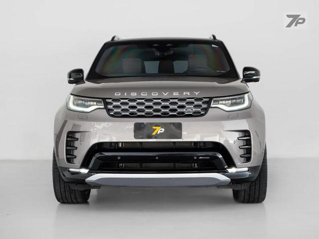 Foto do veículo LAND ROVER DISCOVERY  3.0 MHEV D300 R-DYNAMIC HSE 4WD 2023 13.285 KM 699.000,00